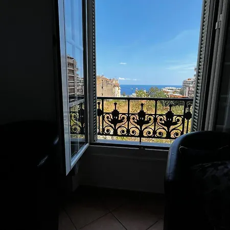 Border Of Monaco, Square Kraemer A Apartment *