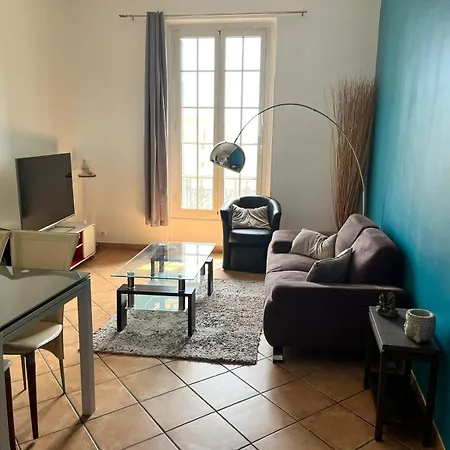 Border Of Monaco, Square Kraemer A Apartment